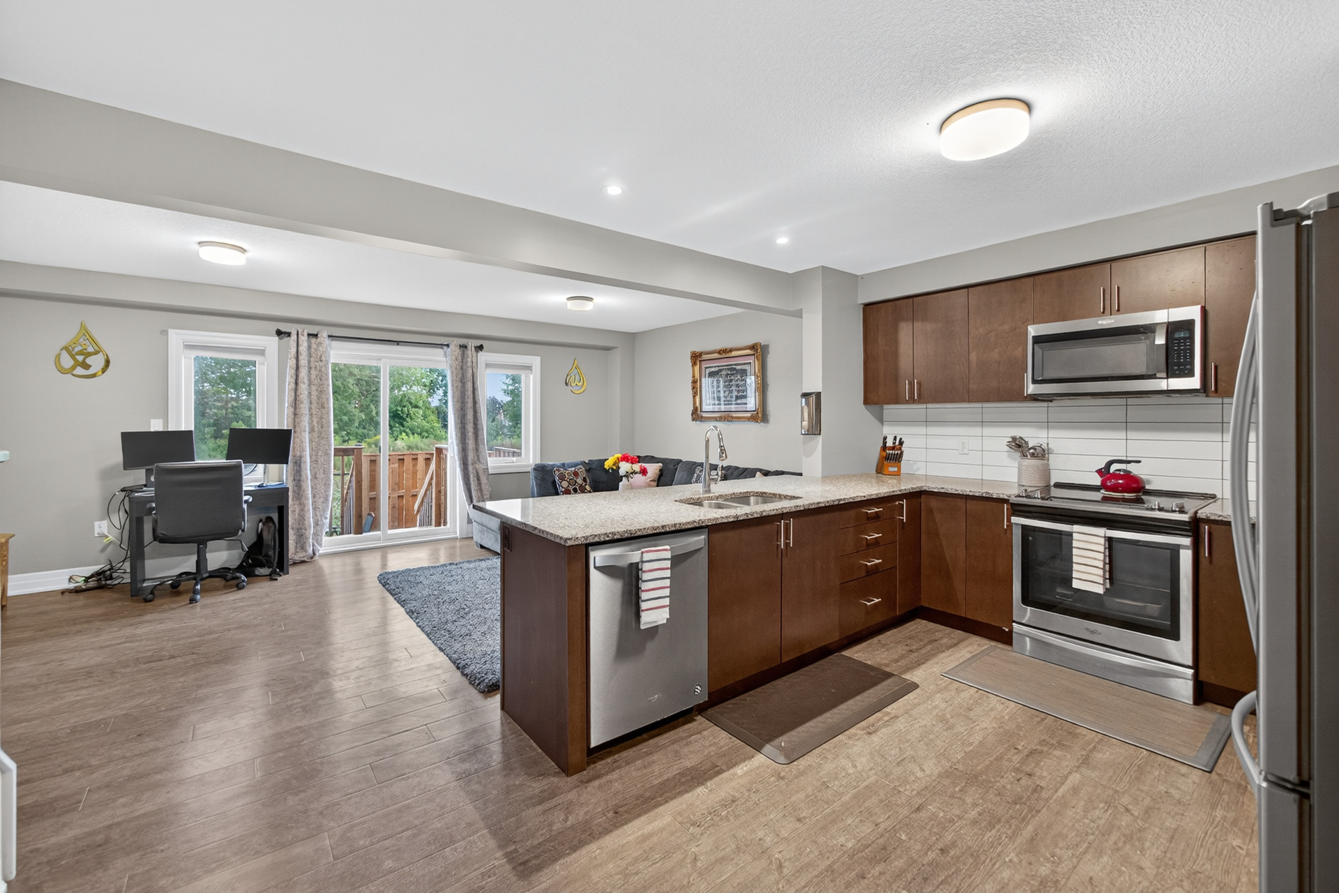 Bright second bedroom